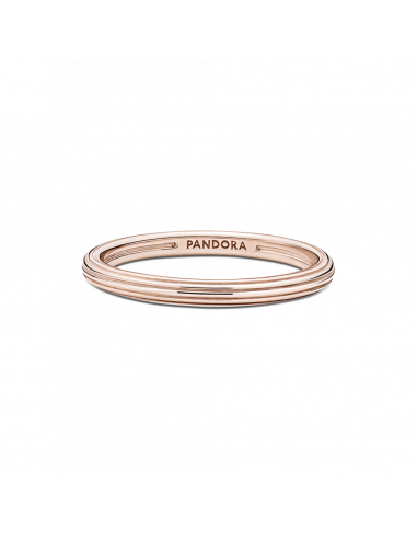 Anillo con recubrimiento en oro rosa de 14k...